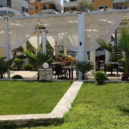 Апартаменты Wonderful Sea View Qerret *