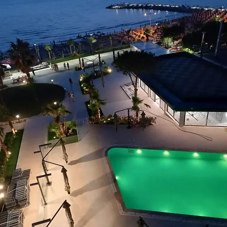 Wonderful Sea View Qerret